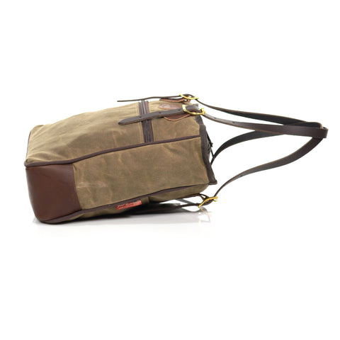 Premium leather lined bottom.