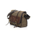 A strong cotton webbed shoulder straps secured by two hand sown cotton webbed attachment points makes traveling easy. 